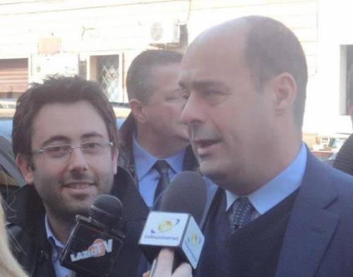 Caos Consiglio regionale per la "concorsopoli Pd": si è dimesso il presidente