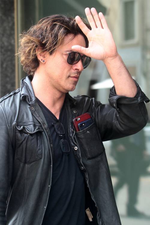 Gabriel Garko nei guai per la sua ex: "Ha incassato da lei 150mila euro in nero"