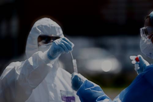 Covid, tamponi e lockdown: "Questo errore può falsare tutto"