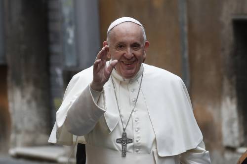 Papa Francesco senza mascherina. Un errore che dà una speranza