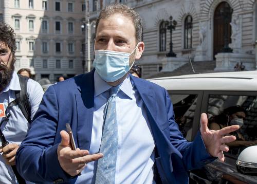 Casaleggio contro i grillini: sono attaccati alle poltrone