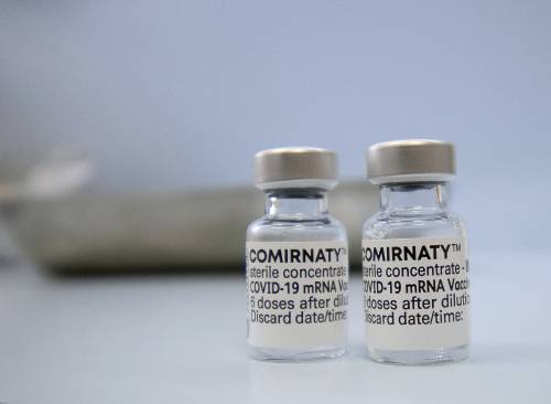 "Niente Pfizer": perché in Germania non lo danno ai minorenni