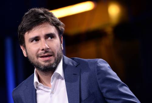 L'asse Dibba-Casaleggio spaventa il nuovo M5s di Conte