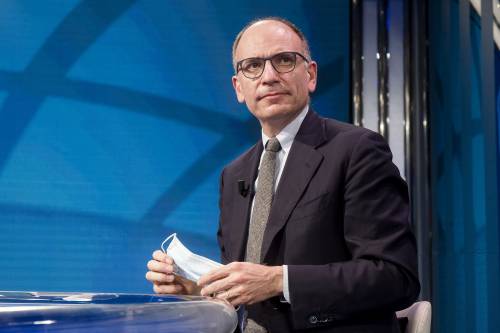 La priorità di Letta: riaprire l'Italia... agli immigrati