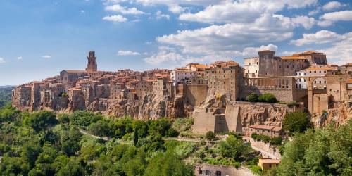 Touring Club, il viaggio lento nell'Italia dei Piccoli borghi