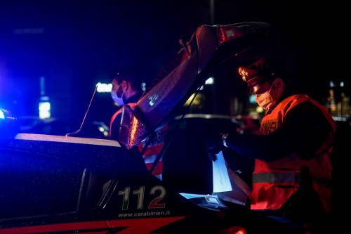 Spara per difendersi. Ma il gioielliere finisce indagato