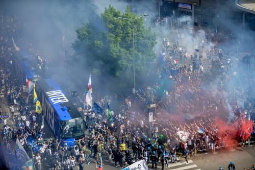 Torna la carica dei 3mila interisti. Assembramenti fuori San Siro