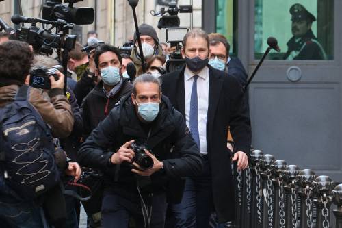 Lo schiaffone di Casaleggio: "Conte leader? Solo mediatore..."