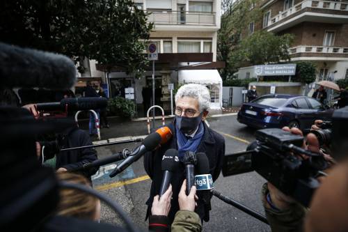 D'Alema spa: tutti gli affari del Baffo d'oro