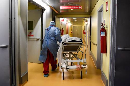 "In Italia 100 mila morti in più". L'effetto Covid nel 2020