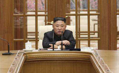 Il cinturino e la perdita di peso improvvisa: cos'è successo a Kim?