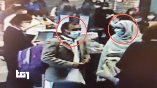 Fuga in aeroporto: il video che incastra i genitori di Saman