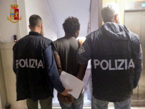 Stuprò ragazzina, 12 anni di carcere a nigeriano. "Poi sarà espulso"