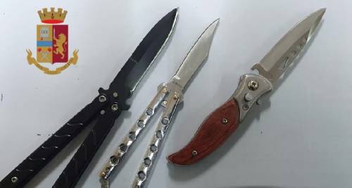 In giro col coltello, nei guai tre minorenni