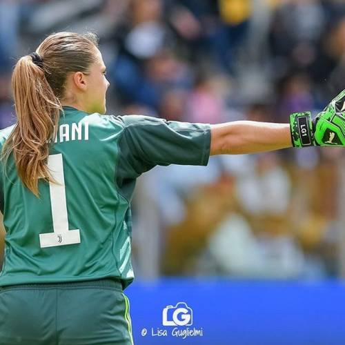 Calcio Femminile Laura Giuliani Si Racconta Ho Un Fidanzato Da 7 Anni Ilgiornale It