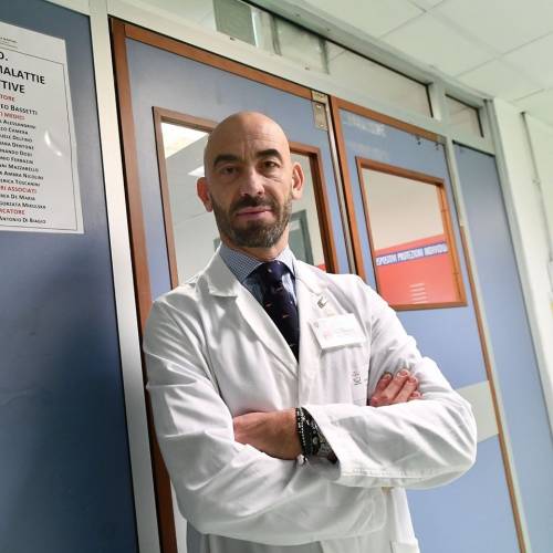 Bassetti: "Ora vi spiego perché il Covid non ci potrà fare più paura..." Bassetti: "Ora vi spiego perché il Covid non ci potrà fare più paura..."
