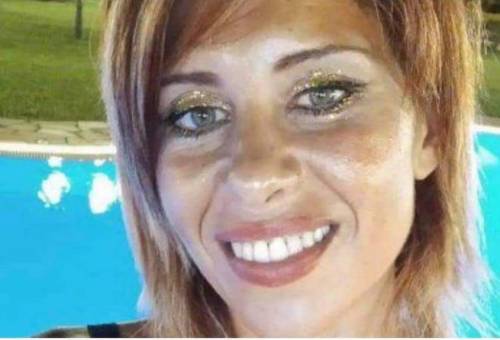 È della dj Viviana Parisi il cadavere trovato a Caronia. Si cerca il figlio Gioele È della dj Viviana Parisi il cadavere trovato a Caronia. Si cerca il figlio Gioele