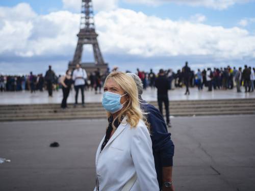La Francia sempre più fuori controllo, oltre 8.000 casi e 85 morti La Francia sempre più fuori controllo, oltre 8.000 casi e 85 morti