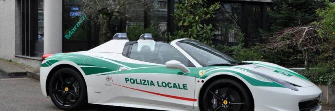 I Vigili Urbani Di Milano Avranno In Dotazione Una Ferrari Ilgiornale It