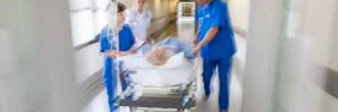 Donna Muore In Ospedale I Parenti Pestano Sanitari E Devastano La Struttura Ilgiornale It