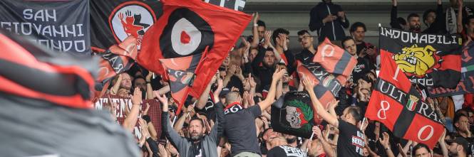 Serie B, il Tar del Lazio dà ragione al Foggia: annullato ...