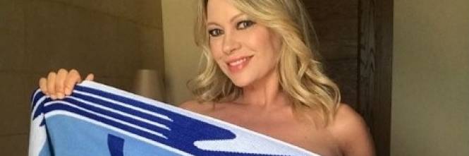 La Lazio Vince E Anna Falchi Regala Un Topless Beato Chi Ha