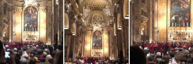 Dalla Piazza Ai Luoghi Di Culto Ancora Un Bella Ciao In Chiesa Ilgiornale It