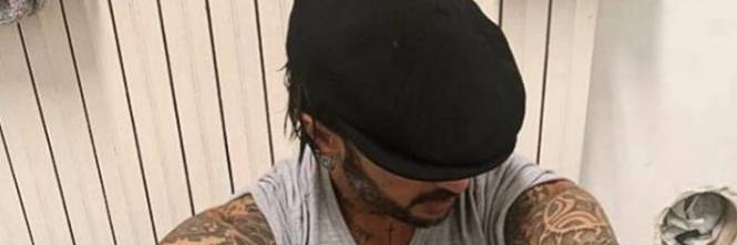 Frase Choc Contro Fabrizio Corona Sui Social Prega Che Non Ti Ammazzino Il Figlio Ilgiornale It