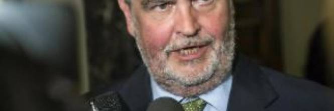 Vaccino Calderoli Affonda De Luca Io Malato Oncologico Faccio La Fila Ilgiornale It vaccino calderoli affonda de luca io malato oncologico faccio la fila ilgiornale it