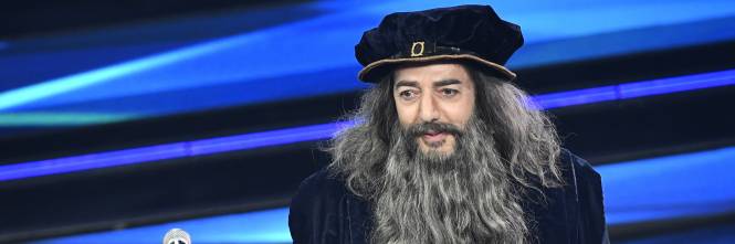 Sanremo Max Gazze Infiamma I Social Canta Piano Vaccini Arcuri Ilgiornale It Principalmente noto come bassista, suona anche. il giornale