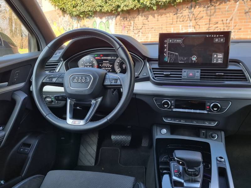 Audi Q5 Spoortback PHEV, guarda le foto 17