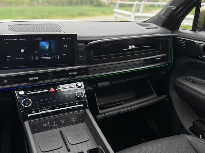 Hyundai Santa Fe 2026: guarda tutte le foto 14