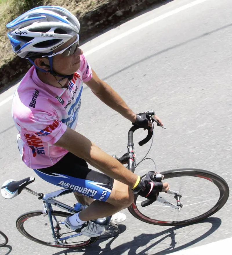 «Che bella Brera senza i vu’ cumprà»