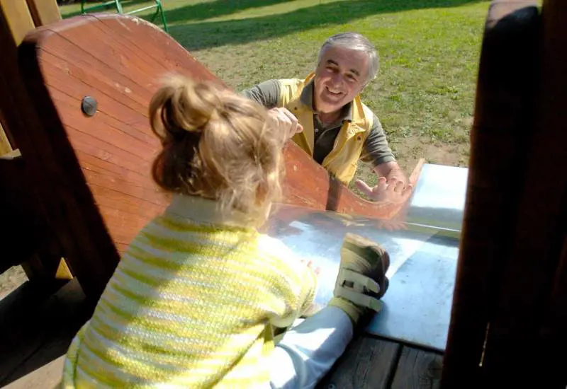 Il senatore che si occupa di nonni