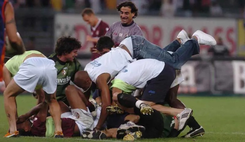 Nuova pavimentazione a De Ferrari