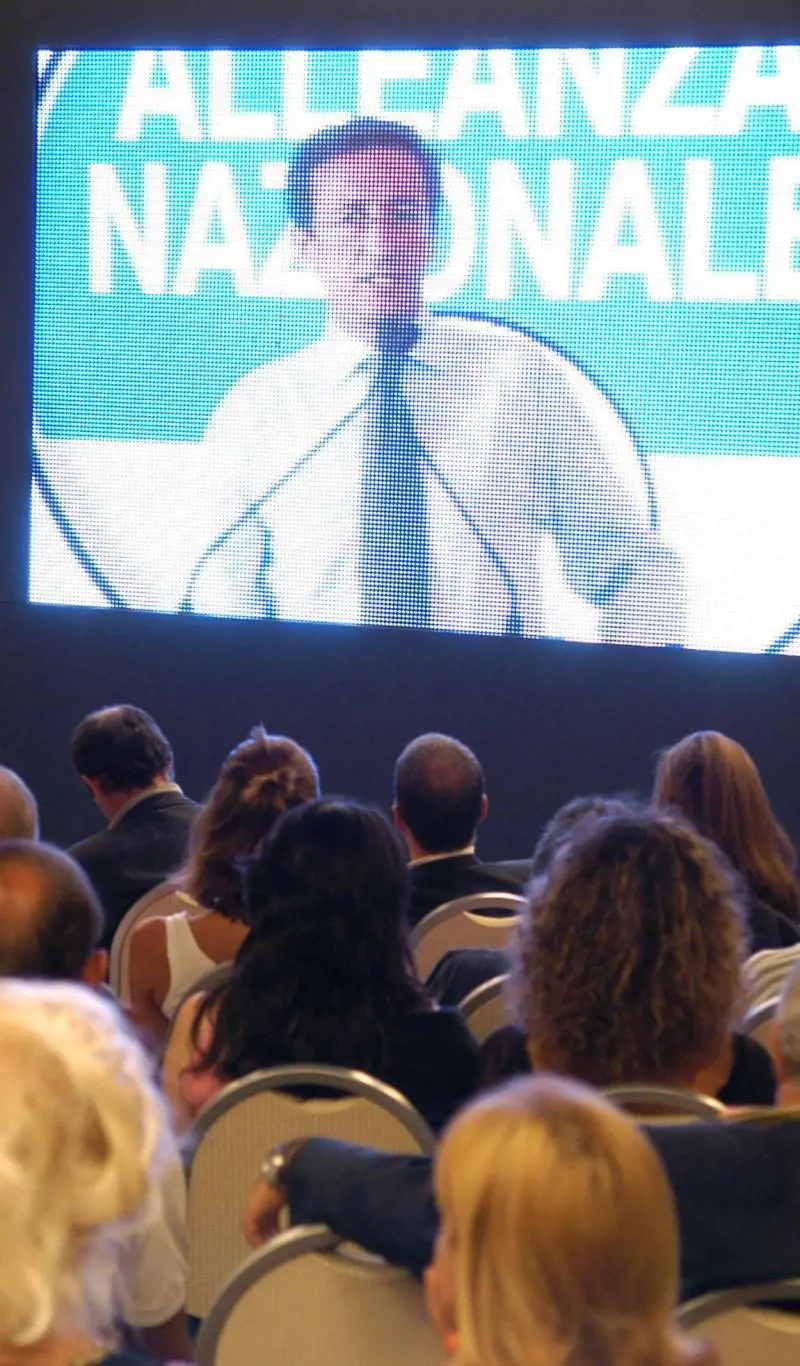 L’obiettivo: guidare la casa comune Ma i colonnelli frenano i suoi piani