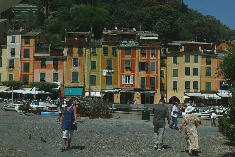 A Portofino facciate dipinte gratis