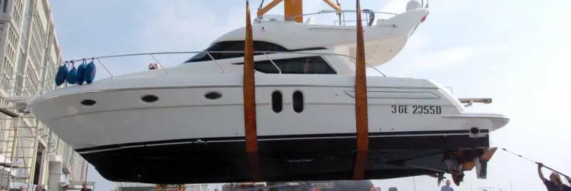 La politica affonda gli yacht