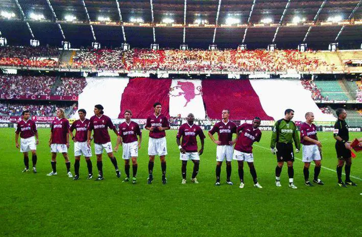 Solidarietà totale ai fratelli rossoblù