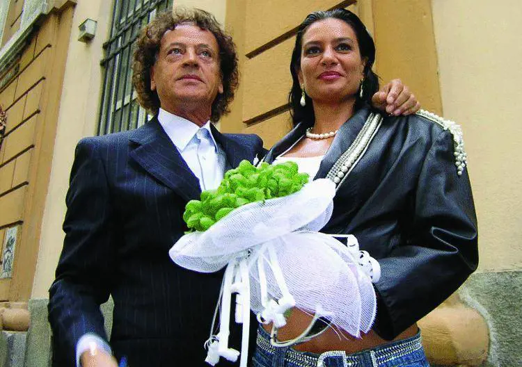 Bouquet al basilico per l’infermiera di Striscia