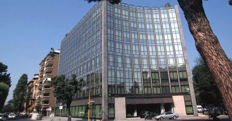 «Cari compagni, troppi sprechi a sinistra» 