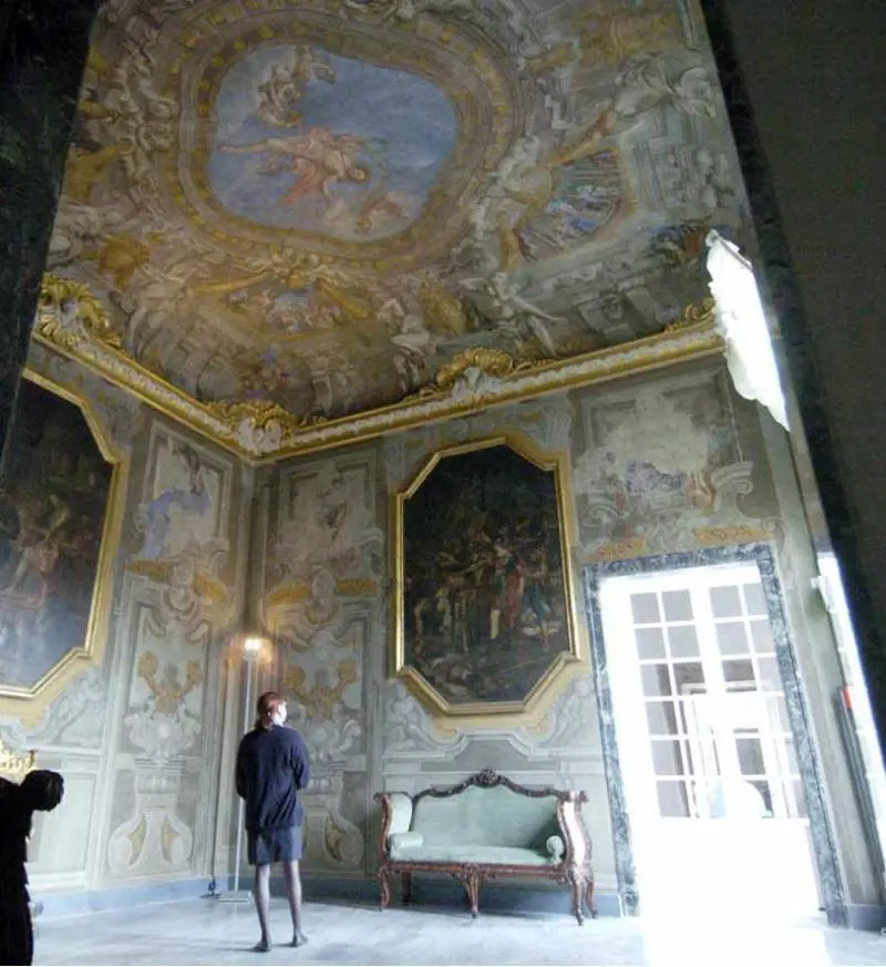 Palazzo Rosso va al raddoppio e sale sullascensore  di vetro