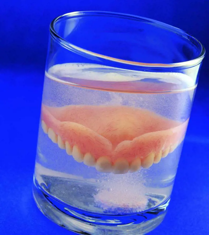 Ladro finisce in galera perché senza denti