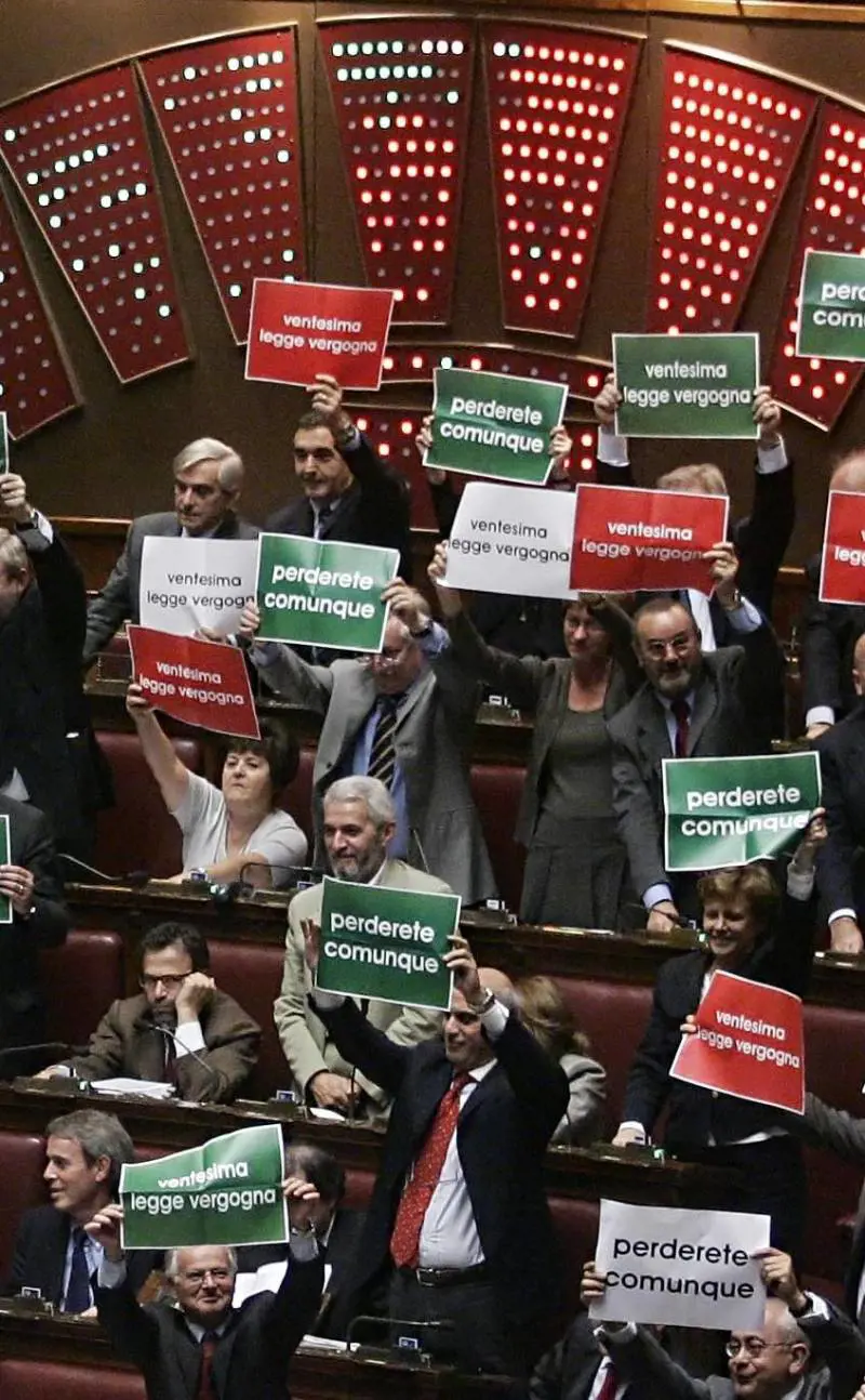 Sfruttava giovani romene In cella la «gipsy queen» insieme a tutta la famiglia