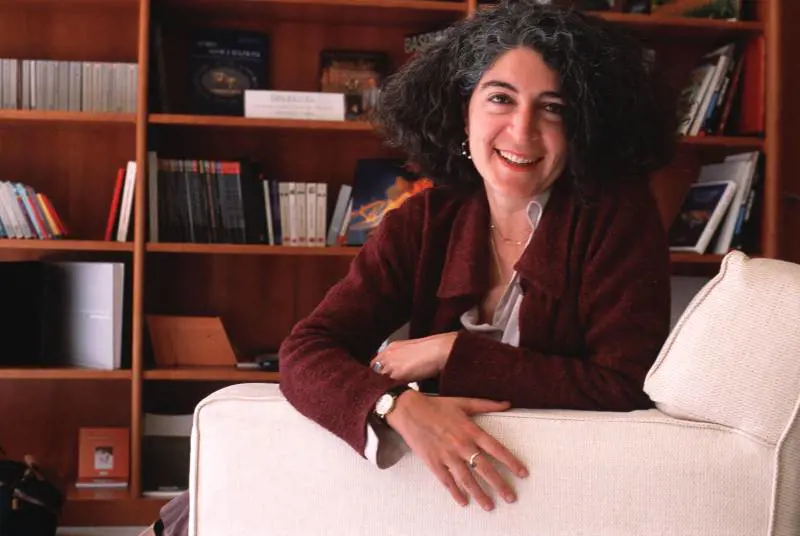 Ladri acrobati si calano dal tetto e svaligiano due appartamenti