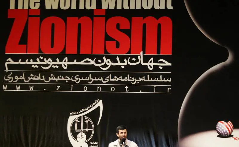 Berlusconi: «Giovedì mi aspetto il sì della Moratti»