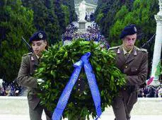Bertone alla Messa  per gli onori ai Caduti  di tutte le guerre