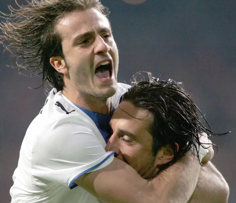 Il centro storico preso dassalto da romani e turisti