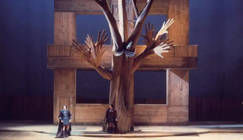 LUnione, unarmata Brancaleone antiliberale