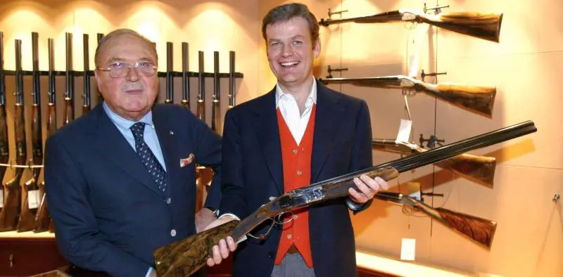 Titti e gatto Silvestro  sullambulanza con i bambini